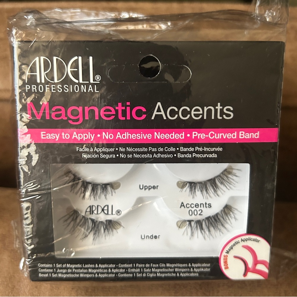 NIB Ardell Magnetic accents 002 eyelashes 4 pack